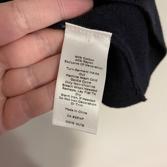 Talbots Sz M Navy Blue Whimsical Llama Embellished 3/4 Sleeves Crewneck Sweater - Picture 8 of 9